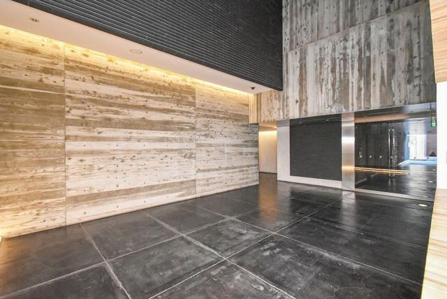 アーデンタワー南堀江のエントランス