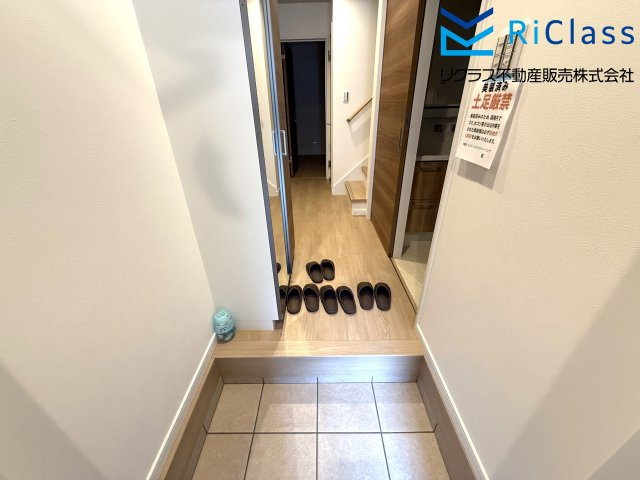 新築戸建　神戸市長田区苅藻通2丁目8の玄関|シンプルで使いやすい玄関です