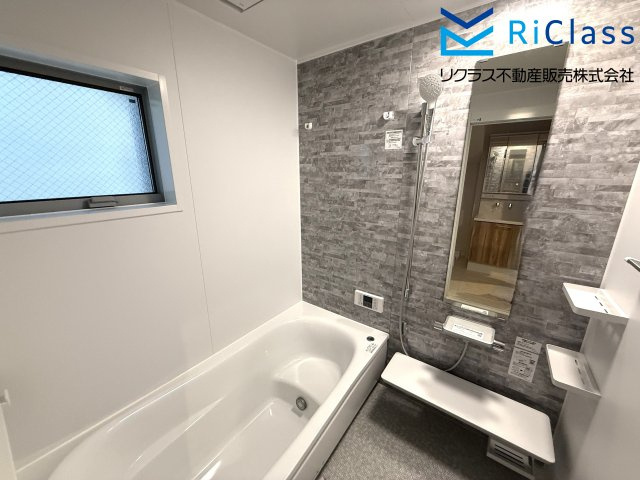 新築戸建　神戸市長田区苅藻通2丁目8の浴室|お風呂です
浴室乾燥機付です
窓もあります