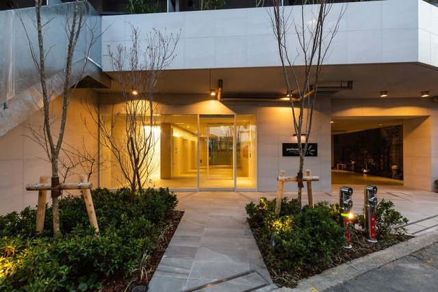 パークナードフィット南青山Vistaのエントランス