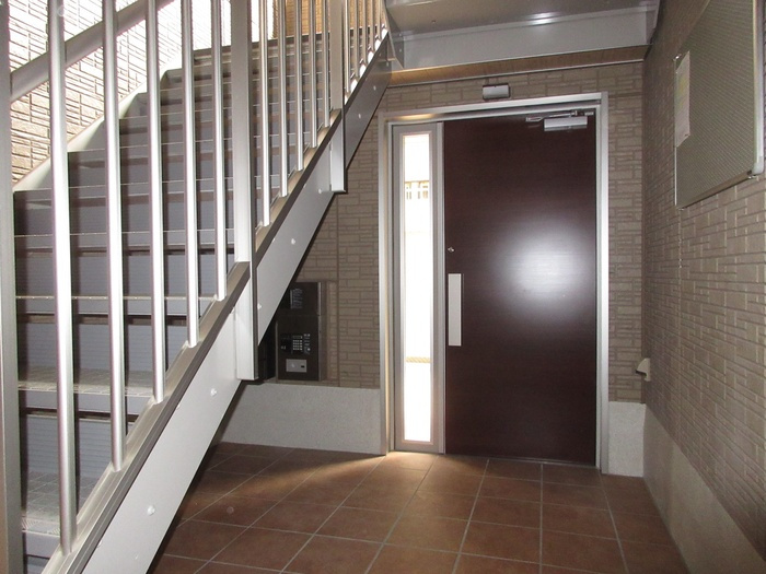 アンジュール坂下のロビー