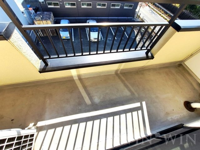 サントラスト A棟のバルコニー|イメージ（同建物内別部屋の写真です）