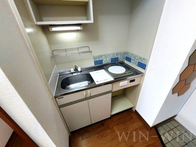 サントラスト A棟のキッチン|イメージ（同建物内別部屋の写真です）