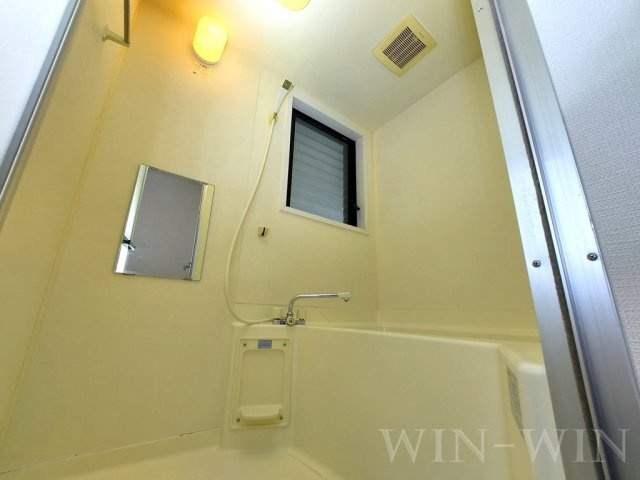 サントラスト A棟の浴室|イメージ（同建物内別部屋の写真です）