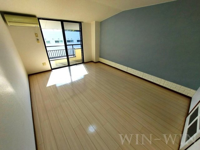 サントラスト A棟の居間・リビング|イメージ（同建物内別部屋の写真です）