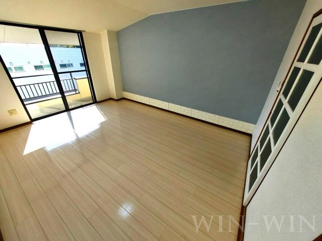 サントラスト A棟の居間・リビング|イメージ（同建物内別部屋の写真です）