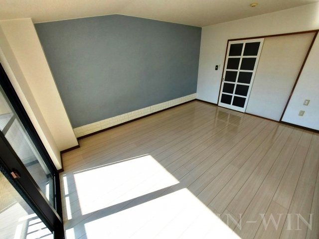 サントラスト A棟の居間・リビング|イメージ（同建物内別部屋の写真です）