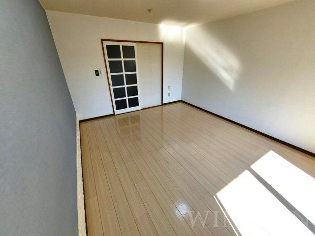 サントラスト A棟の居間・リビング|イメージ（同建物内別部屋の写真です）