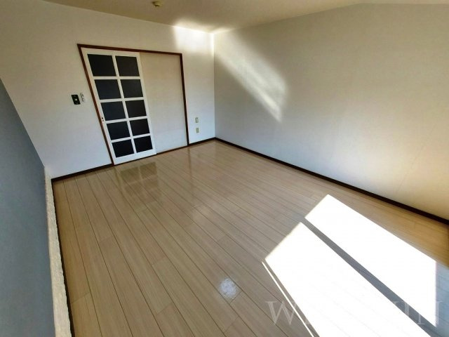 サントラスト A棟の居間・リビング|イメージ（同建物内別部屋の写真です）