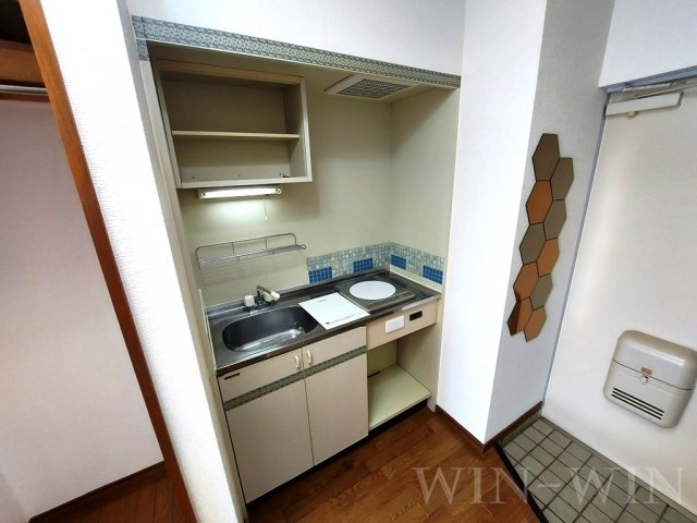 サントラスト A棟のキッチン|イメージ（同建物内別部屋の写真です）