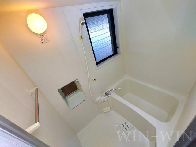 サントラスト A棟の浴室|イメージ（同建物内別部屋の写真です）