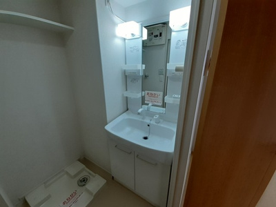 【洗面所】 | グローヴガーデンE | シンプルで使いやすい洗面台です！