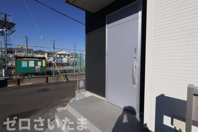 《仲介手数料無料》浦和区瀬ヶ崎１丁目19-25(全1戸)新築一戸建てリナージュの玄関