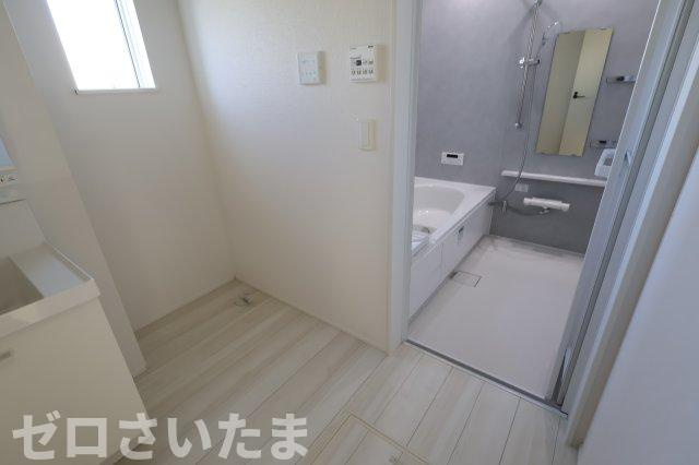 《仲介手数料無料》浦和区瀬ヶ崎１丁目19-25(全1戸)新築一戸建てリナージュのランドリースペース