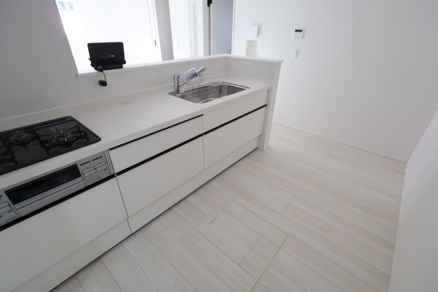《仲介手数料無料》浦和区瀬ヶ崎１丁目19-25(全1戸)新築一戸建てリナージュのキッチン