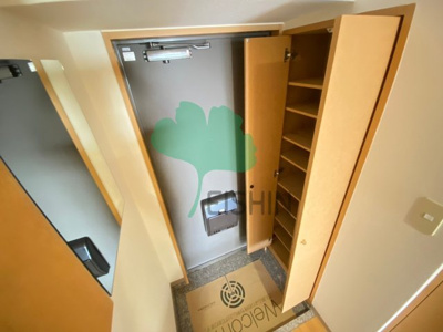 【玄関】 | アリビオ博多駅北 | 下駄箱もしっかりついてます！