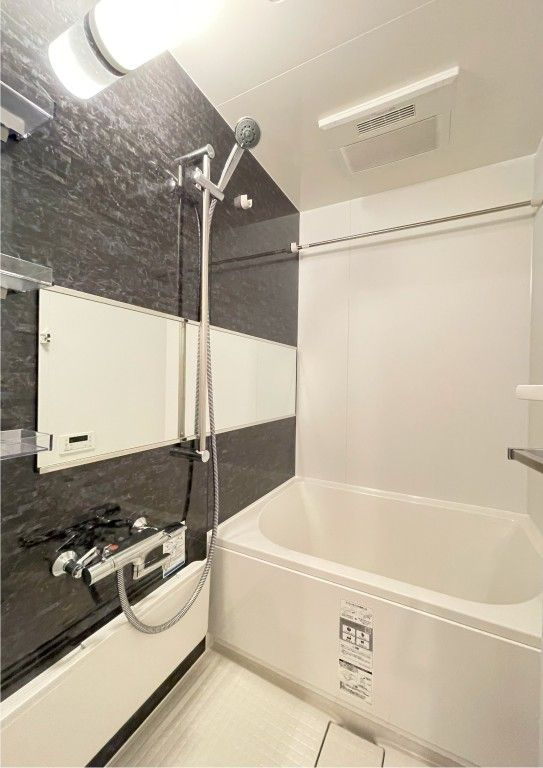 ＣＯＮＳＴＥＬＬＡＴＩＯＮの浴室