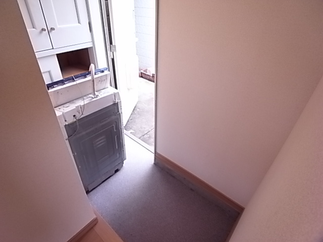ハイツ高丸の玄関