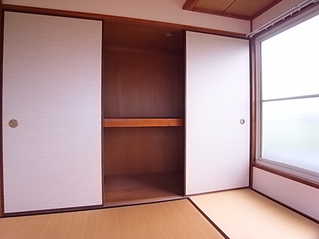 ハイツ高丸の収納
