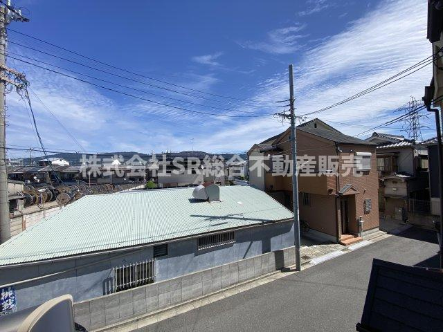 若江東町1丁目中古戸建の展望|閑静な住宅街です。遠くに生駒山も見えます！