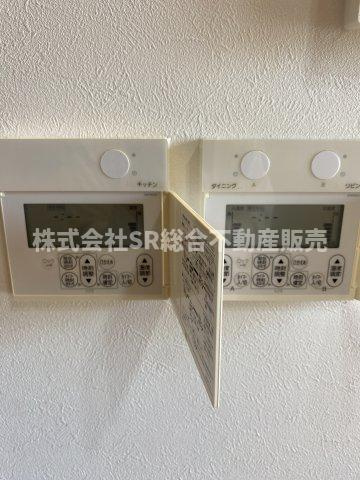 若江東町1丁目中古戸建の設備|冬場に重宝する床暖房付き♪リビング全体暖めることができます！