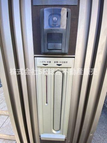 若江東町1丁目中古戸建のその他共用部分|使いやすいポストです！