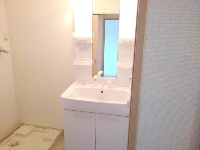 ジェルメ元中野の洗面所