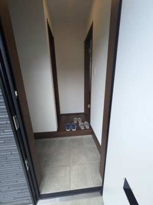 【玄関】 | グランソフィア貝柄山