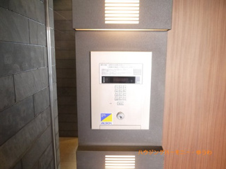 【その他共用部分】 | オートロックがついていますので、セキュリティ面でも安心です。