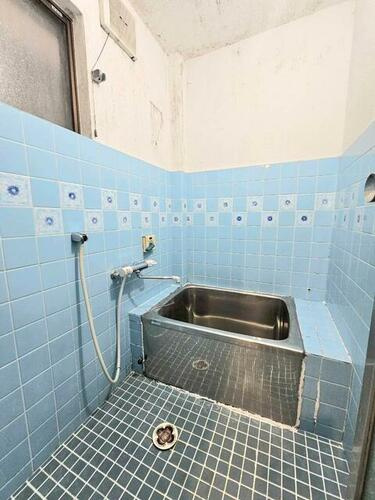 高柳７丁目　中古一戸建ての浴室|窓付き
■物件内覧・資金計画相談・住宅ローン相談、リフォーム相談、お問合せ受付中■
※当日・翌日のご内覧、ご相談はお電話でのお問合せがスムーズです！