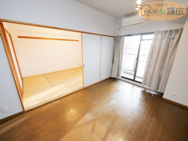 【居間・リビング】 | プレステージ明石西　3階