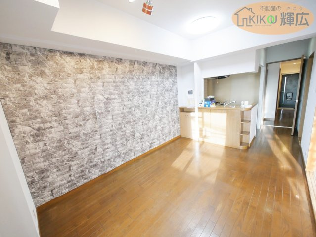 【居間・リビング】 | プレステージ明石西　3階