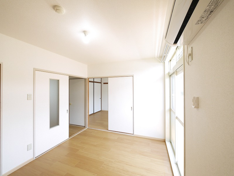 パークヒル光明の洋室|コンパクトで使いやすい洋室です