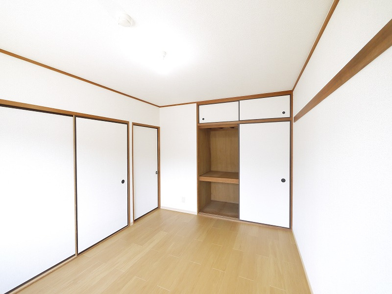 パークヒル光明の居間・リビング|ゆったり過ごせる居間です