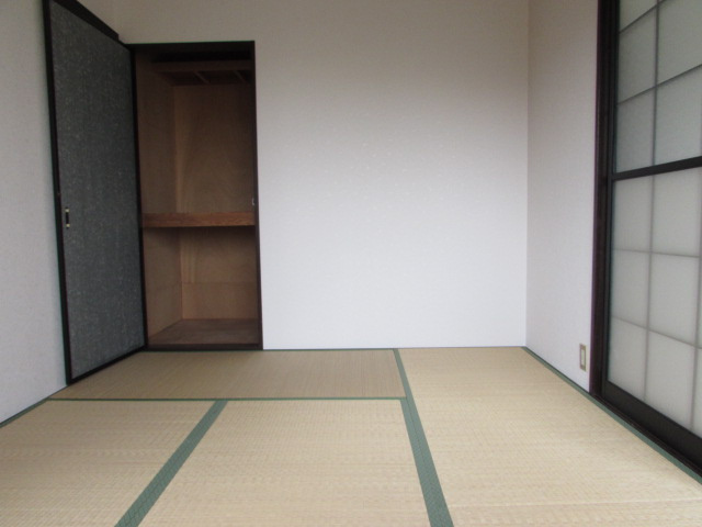 エクセレート山本南の和室