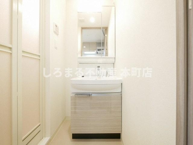 プレサンス堺筋本町センティスの洗面所