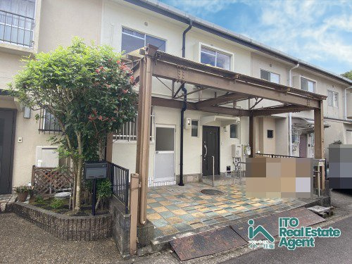 岩倉中在地町 中古テラスの外観