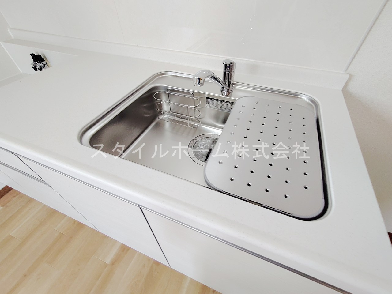 ネヴァーハウスのキッチン