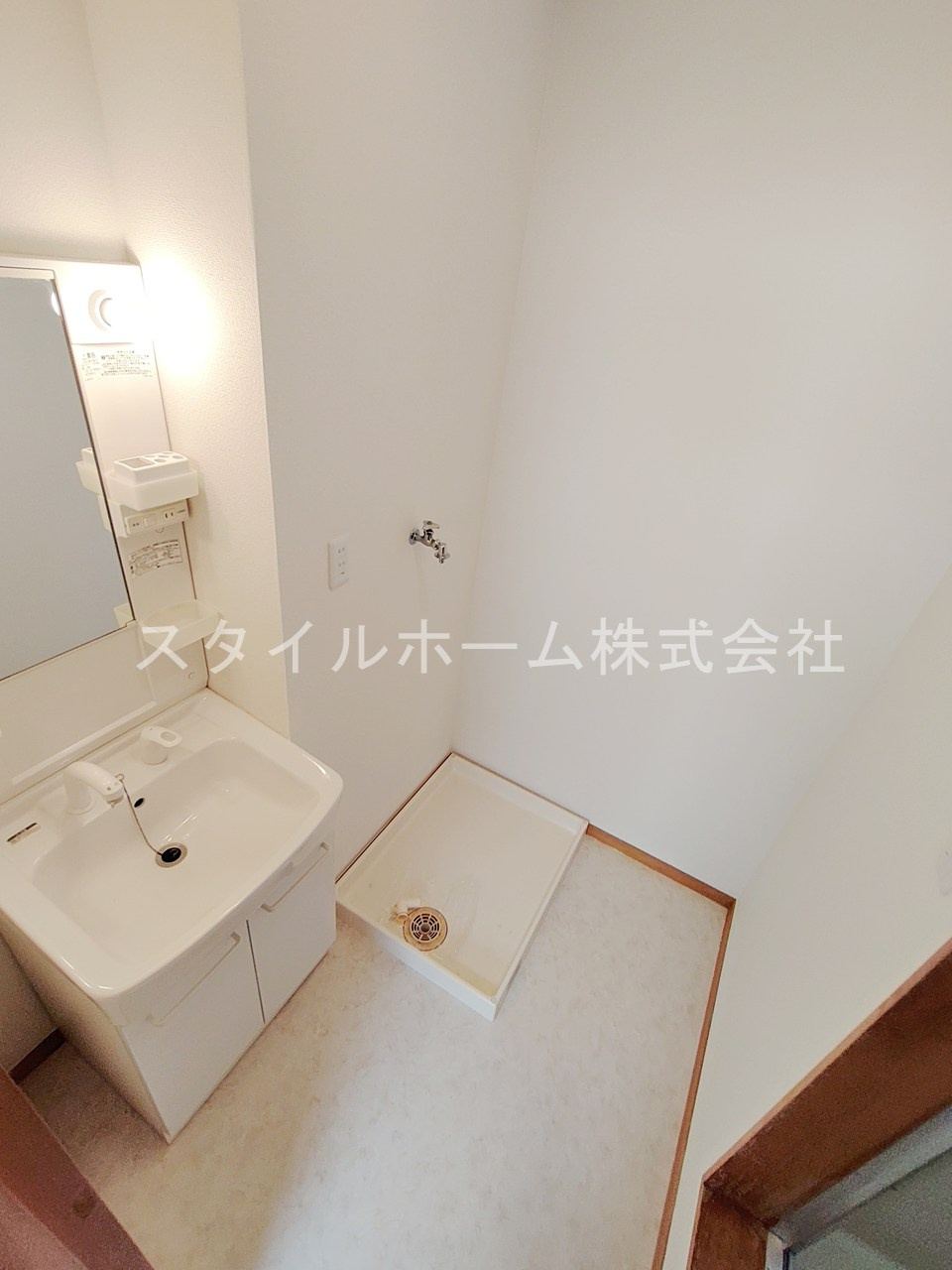 ネヴァーハウスの洗面所