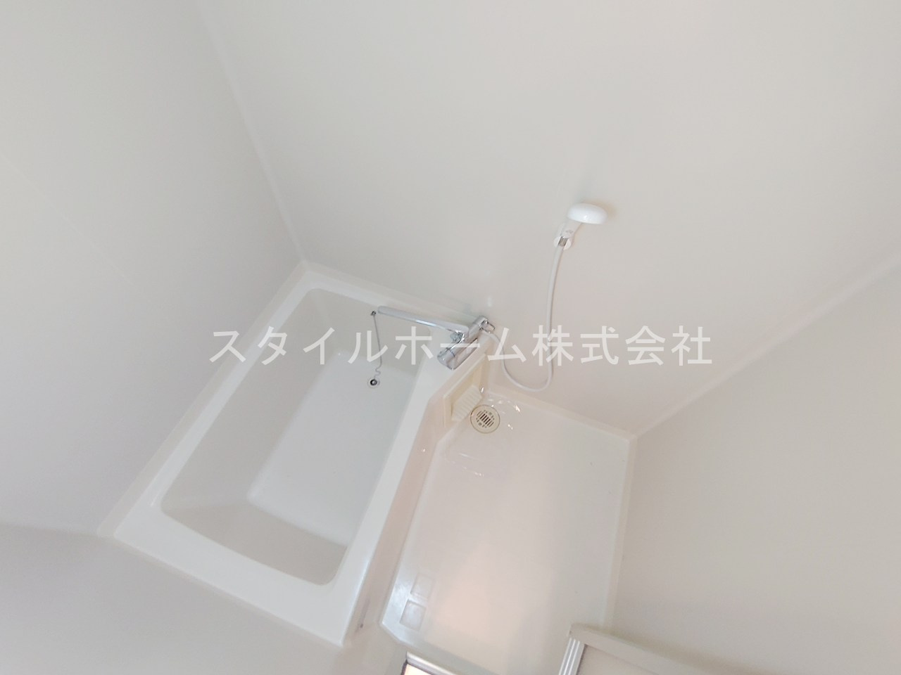 ネヴァーハウスの浴室