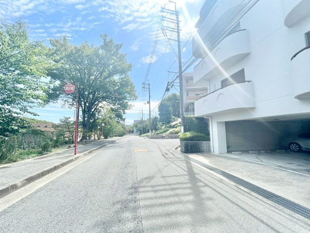 【周辺】 | モンテベルデ古江台 | 現在ご返済中のカーローン・カードローン・教育ローンなどを住宅ローンに一本化したり、家具家電購入費用・引越し費用を住宅ローンと組み合わせるなど、お客さまにメリットの多い住宅ローンのご提案が可能です。