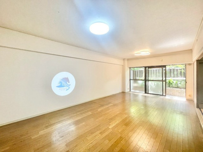 【居間・リビング】 | モンテベルデ古江台 | エイブルだけの嬉しいサービス、ご用意しております。詳細は、お気軽に当社までお問合せ下さいませ！