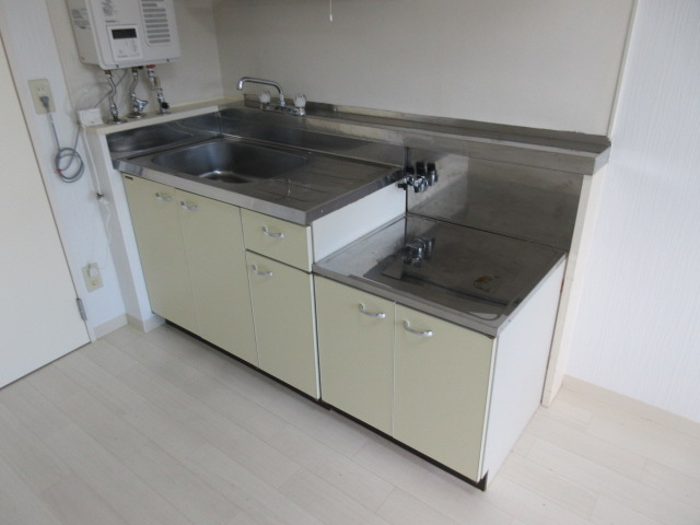 コンフォートKUSAKAのキッチン