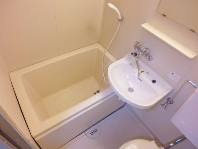 シャンポール藤井の浴室