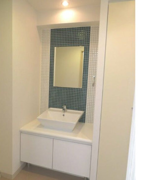 RIDGE北堀江の独立洗面台