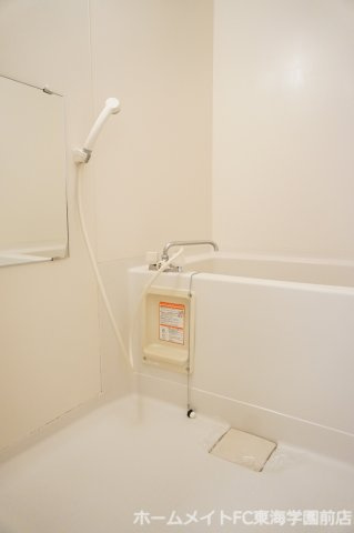 パルテノン壱番館の浴室