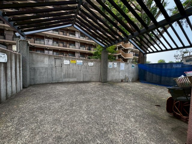 ソフィア柏公園1号棟の駐車場