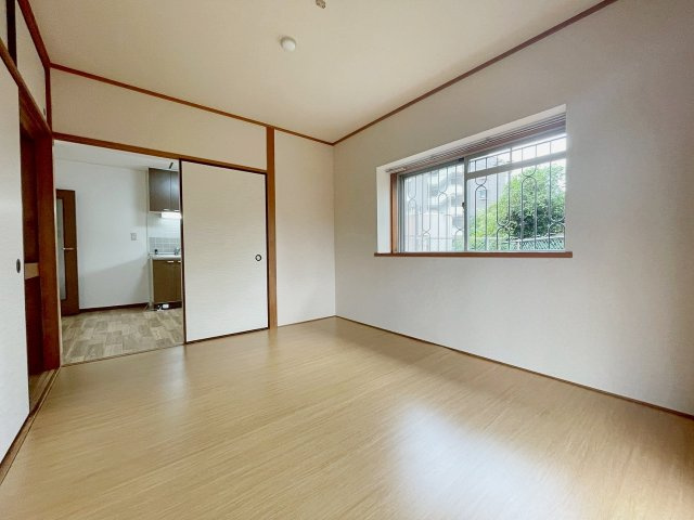 エクレールフジの居間・リビング|使いやすい居間です