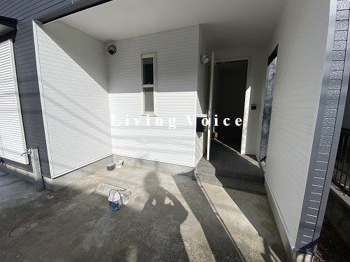 【エントランス】 | 【仲介手数料０円】秦野市新町　中古一戸建て | 【仲介手数料０円】秦野市新町　中古一戸建て