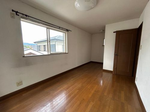 【洋室】 | 【仲介手数料０円】秦野市新町　中古一戸建て | 【仲介手数料０円】秦野市新町　中古一戸建て